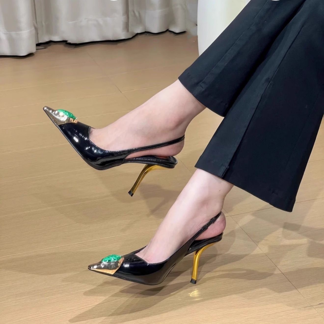 Street Fashion Designers - Verashy ストリートスタイルデザインインレイダイヤモンド女性パンプスサンダルエレガントでセクシーな薄いヒールポインテッドトゥ宴会ウエディングスリングバックシューズ