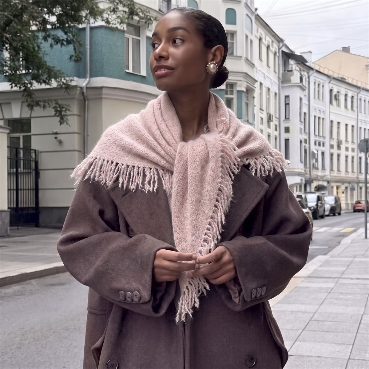 ソリッドピンクタッセル三角形ヘッドスカーフソフトニットヒジャ - Street Fashion Hijab のレビューと価格