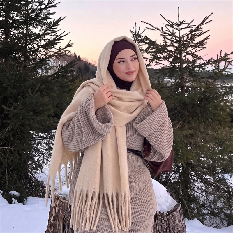 36 色ソリッドモヘアフリンジスカーフレディースふわふわサー - Street Fashion Hijab のレビューと価格