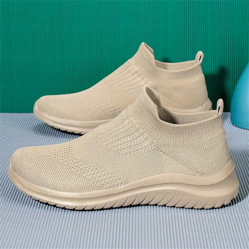 男性用ソフトテニスシューズ,白いスニーカー,特別,コスプレ, - Street Fashion Vietnam のレビューと価格