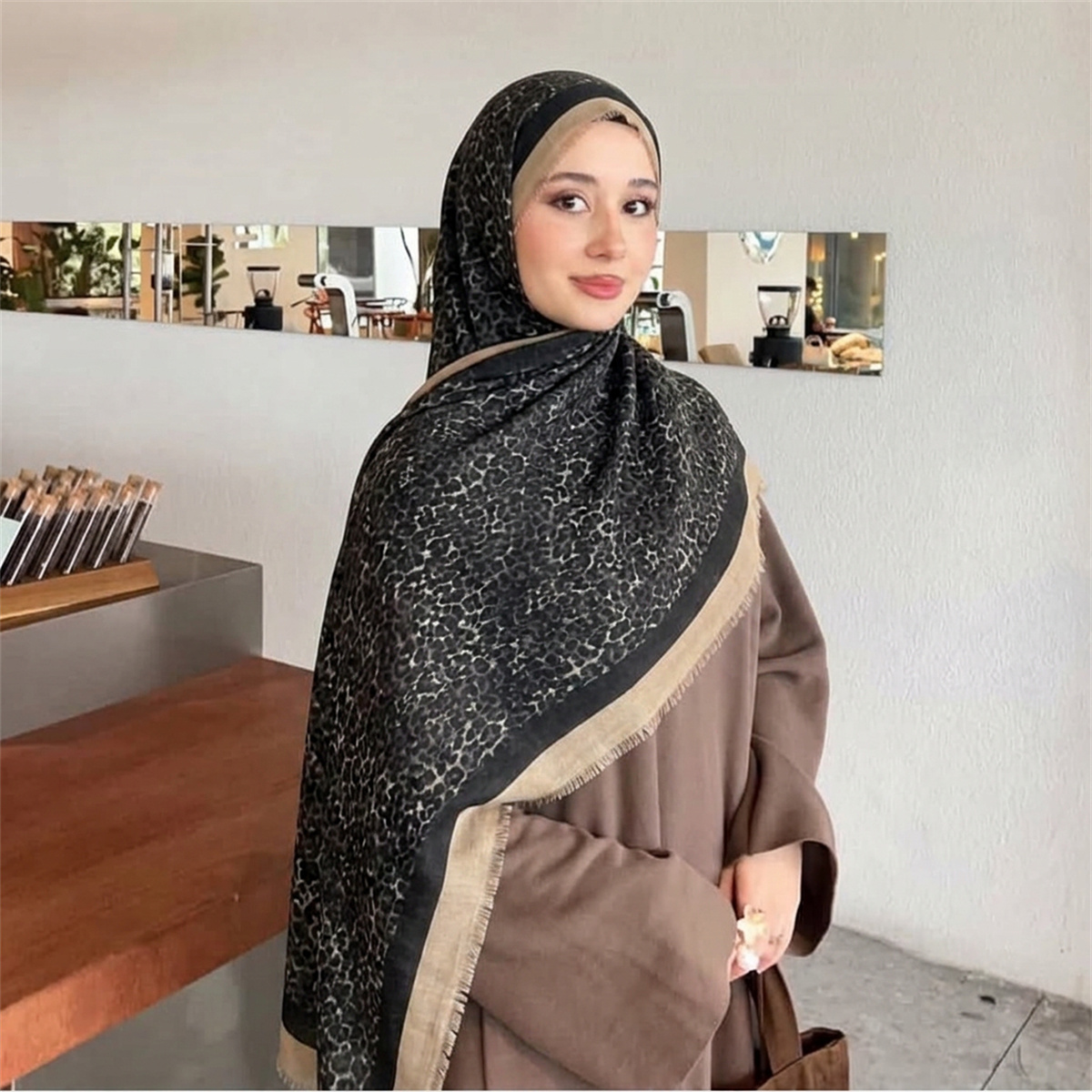 ヴィンテージヒョウ柄ヒジャブスカーフソフト通気性ショールラッ - Street Fashion Hijab のレビューと価格
