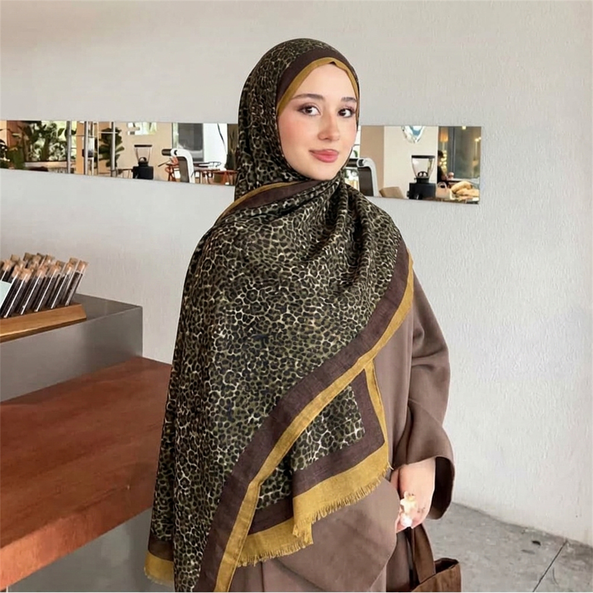 ヴィンテージヒョウ柄ヒジャブスカーフソフト通気性ショールラッ - Street Fashion Hijab のレビューと価格