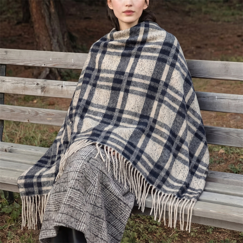 重量750gのスカーフチェックポンチョケープ、レディースフリ - Street Fashion Hijab のレビューと価格